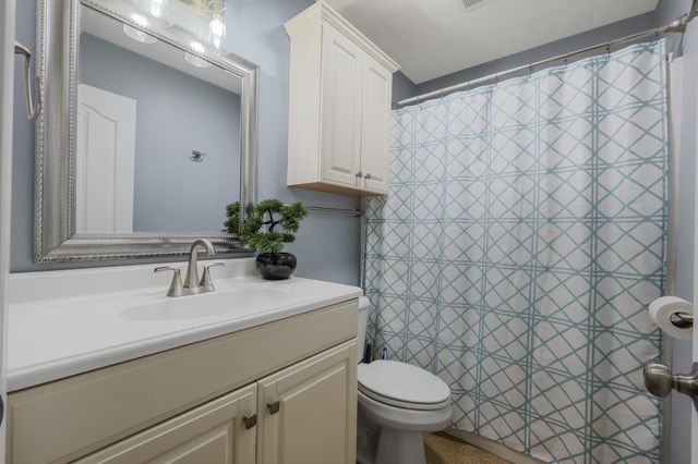 2235 Jasmine Dr, Clarksville, TN 37043