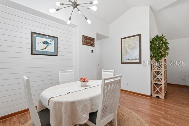 7 Woodbine Dr, Beaufort, SC 29907