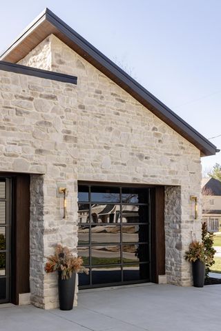 3134 Asbury Drive, Columbus, OH 43221