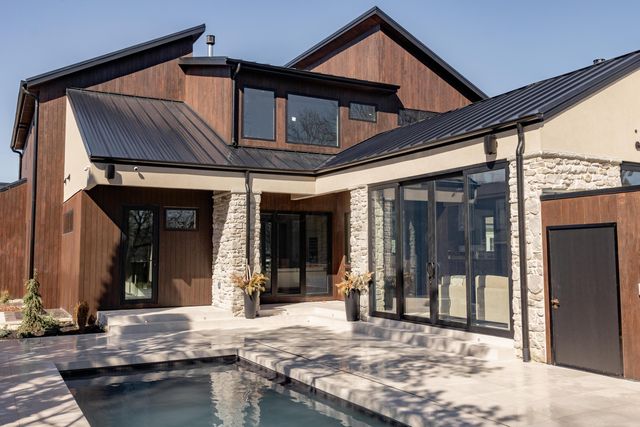 3134 Asbury Drive, Columbus, OH 43221