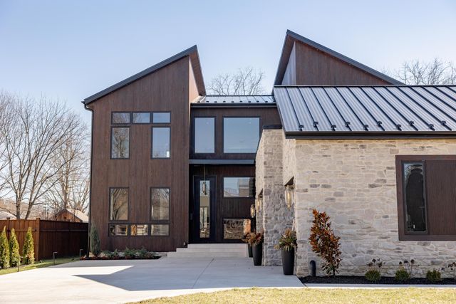 3134 Asbury Drive, Columbus, OH 43221