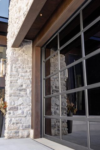 3134 Asbury Drive, Columbus, OH 43221