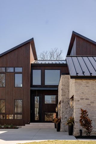 3134 Asbury Drive, Columbus, OH 43221