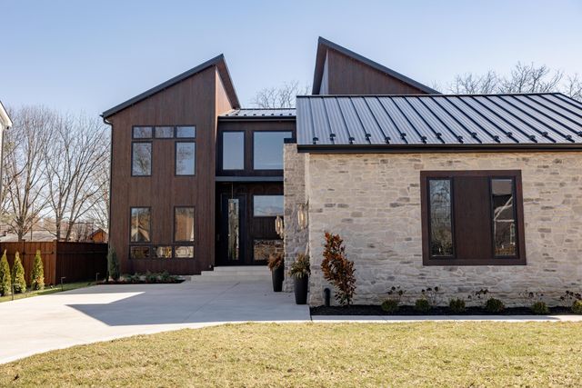 3134 Asbury Drive, Columbus, OH 43221