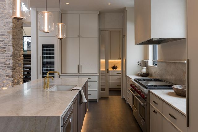 3134 Asbury Drive, Columbus, OH 43221