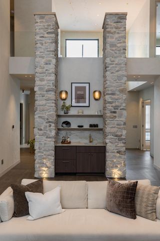 3134 Asbury Drive, Columbus, OH 43221