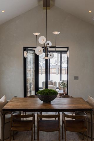 3134 Asbury Drive, Columbus, OH 43221