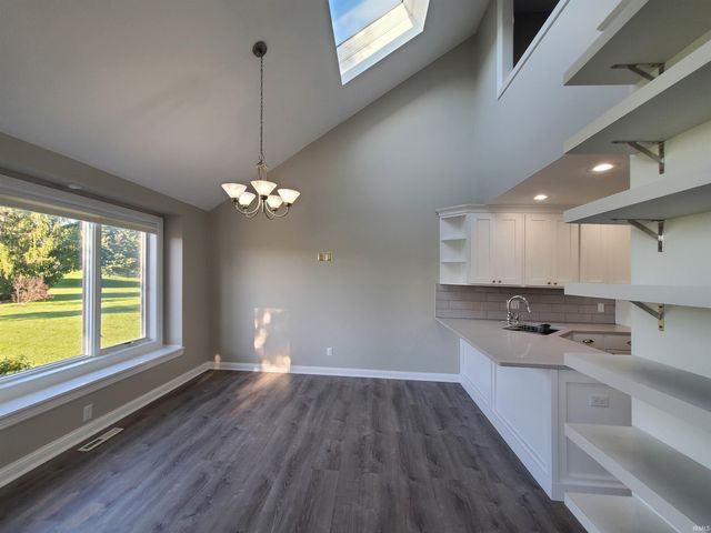 2911 Barry Knoll Way, Fort Wayne, IN 46845