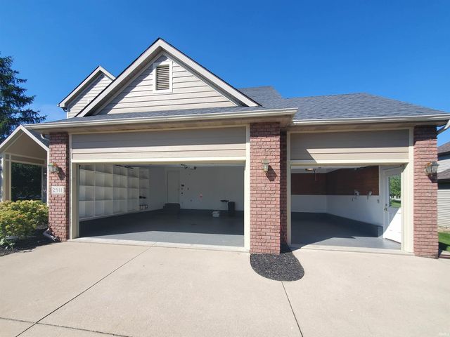 2911 Barry Knoll Way, Fort Wayne, IN 46845