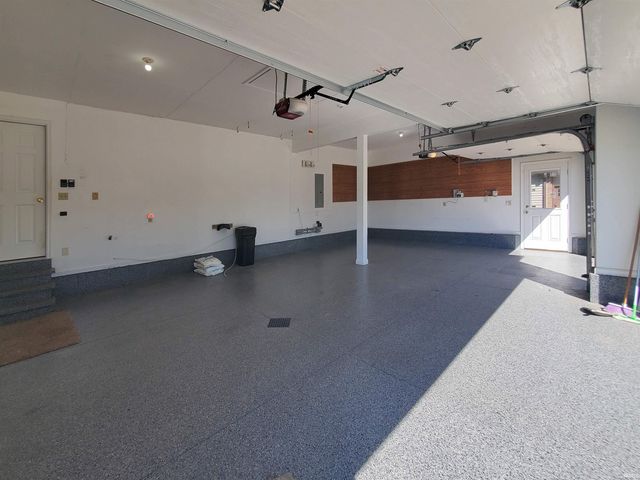 2911 Barry Knoll Way, Fort Wayne, IN 46845