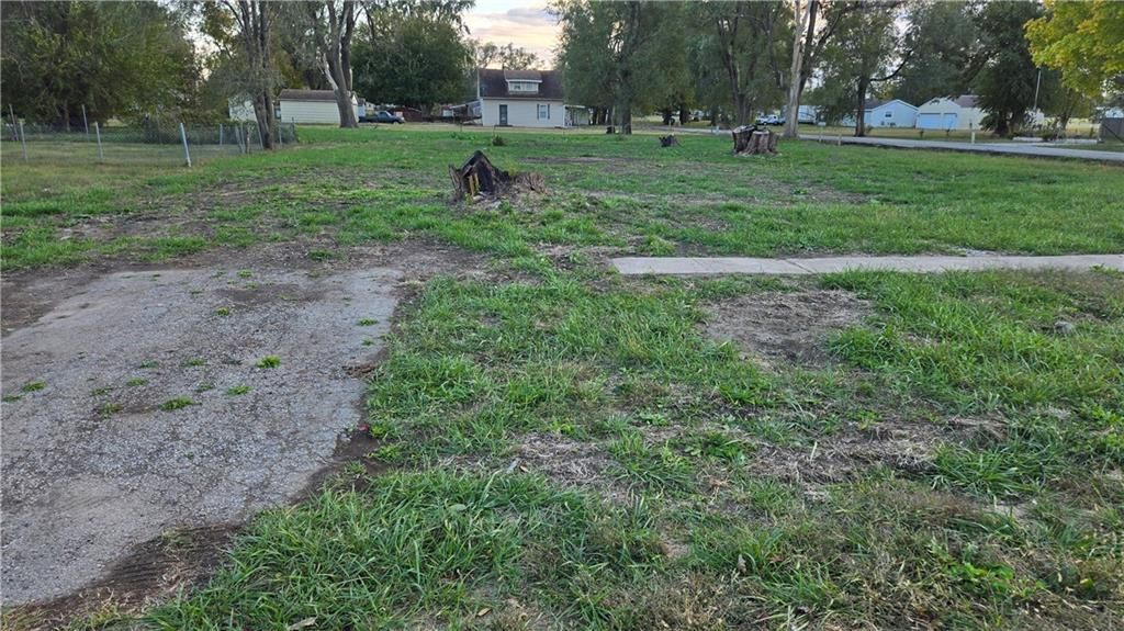 1320 Elijah Street, St Joseph, MO 64504