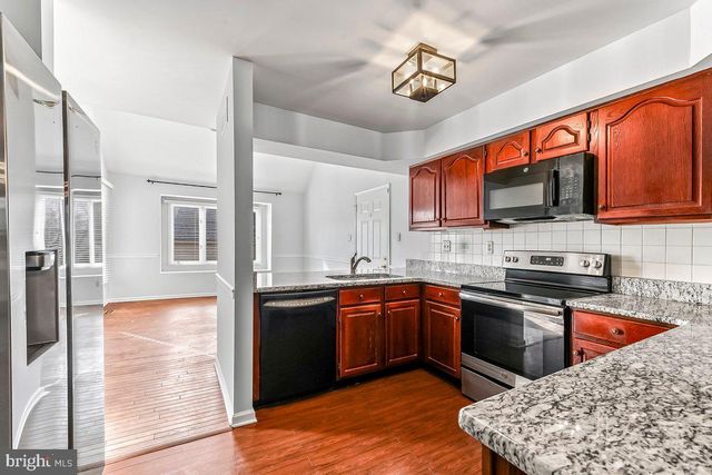 1112 MEWS LN, West Chester, PA 19382