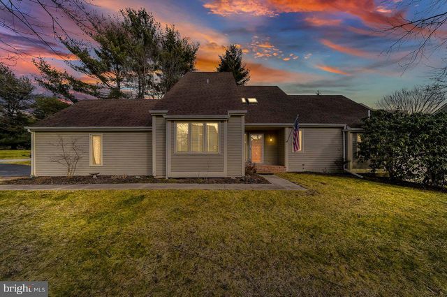 1112 MEWS LN, West Chester, PA 19382