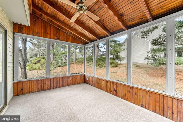 1112 MEWS LN, West Chester, PA 19382