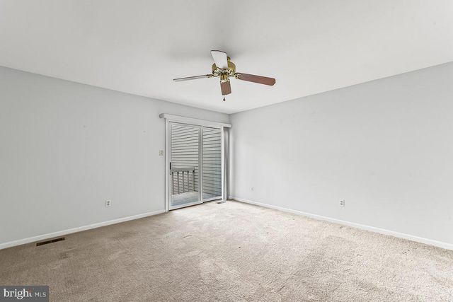 1112 MEWS LN, West Chester, PA 19382