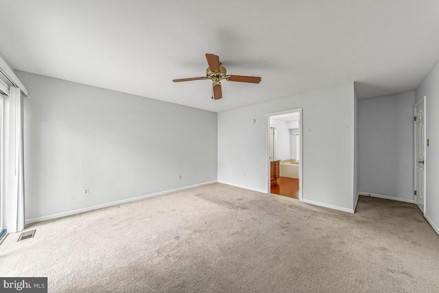 1112 MEWS LN, West Chester, PA 19382