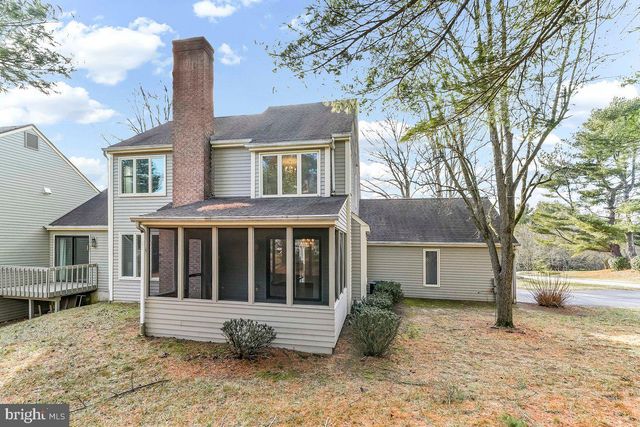 1112 MEWS LN, West Chester, PA 19382