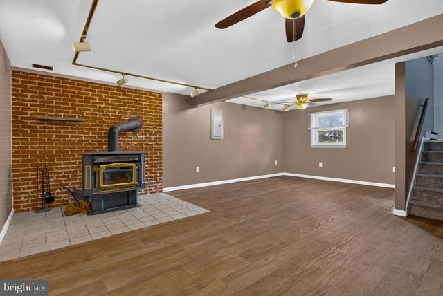 3169 THISTLE DR, Lancaster, PA 17601