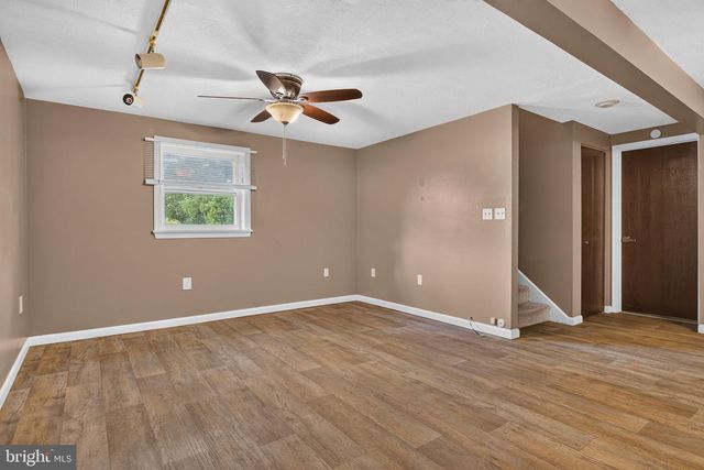 3169 THISTLE DR, Lancaster, PA 17601