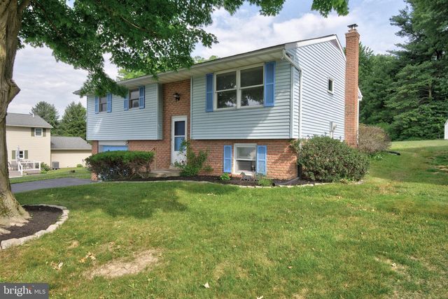 3169 THISTLE DR, Lancaster, PA 17601