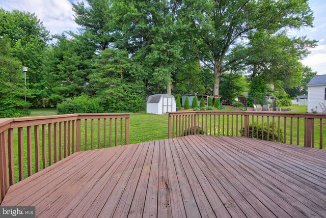 3169 THISTLE DR, Lancaster, PA 17601