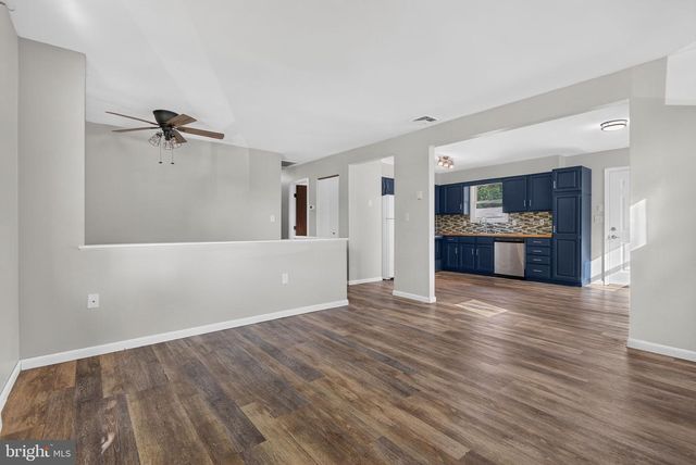 3169 THISTLE DR, Lancaster, PA 17601