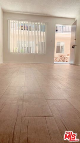 518 Raymond Avenue 6, Santa Monica, CA 90405