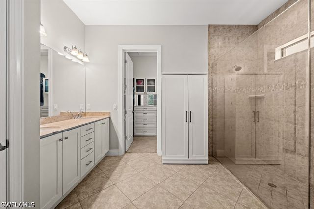 4115 Raffia DR, Naples, FL 34119