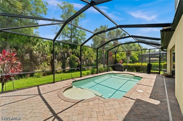 4115 Raffia DR, Naples, FL 34119