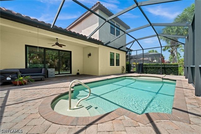 4115 Raffia DR, Naples, FL 34119