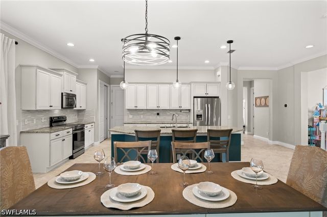 4115 Raffia DR, Naples, FL 34119