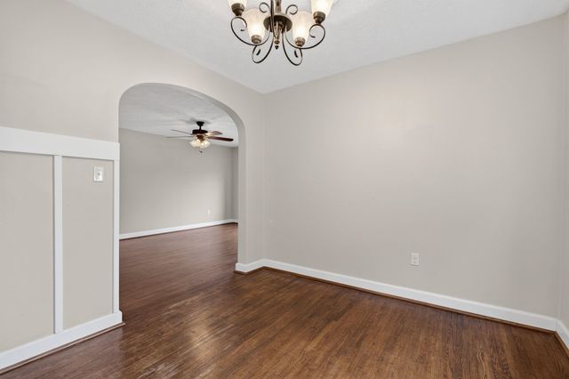 106 SHENANDOAH AVE, Shenandoah, VA 22849