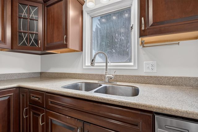 106 SHENANDOAH AVE, Shenandoah, VA 22849