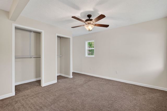 106 SHENANDOAH AVE, Shenandoah, VA 22849