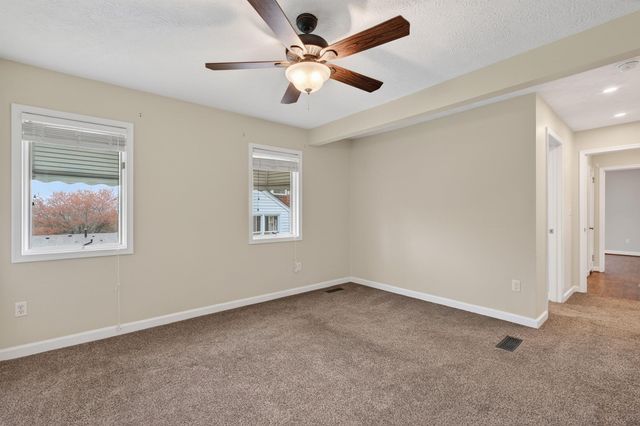 106 SHENANDOAH AVE, Shenandoah, VA 22849