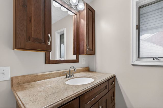 106 SHENANDOAH AVE, Shenandoah, VA 22849