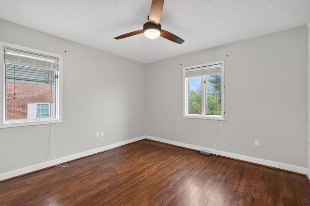 106 SHENANDOAH AVE, Shenandoah, VA 22849