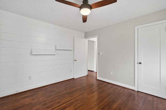 106 SHENANDOAH AVE, Shenandoah, VA 22849