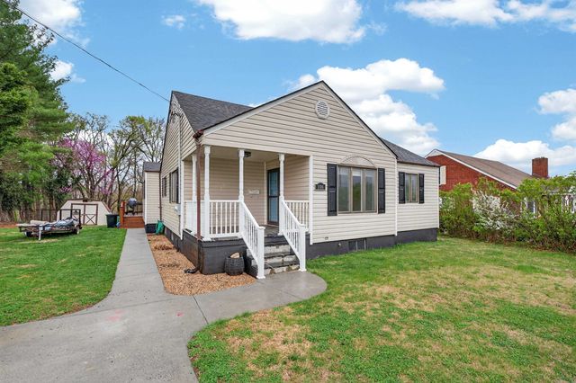 106 SHENANDOAH AVE, Shenandoah, VA 22849