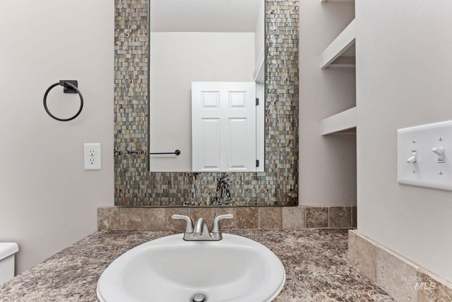 2221 Canyon Trail Way, Twin Falls, ID 83301