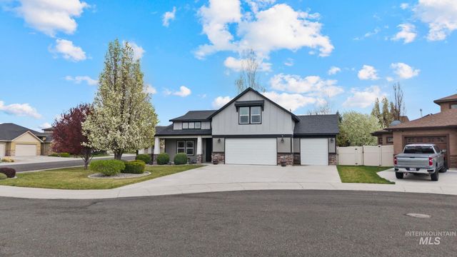 2221 Canyon Trail Way, Twin Falls, ID 83301