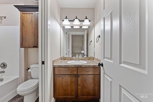 2221 Canyon Trail Way, Twin Falls, ID 83301