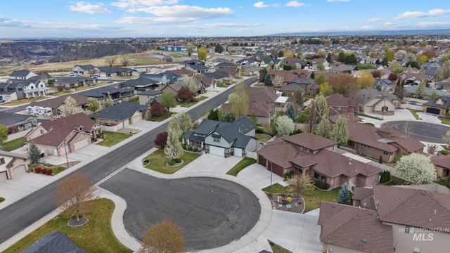 2221 Canyon Trail Way, Twin Falls, ID 83301