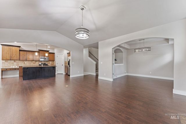 2221 Canyon Trail Way, Twin Falls, ID 83301