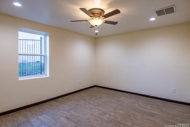 86 Hannah Ln, Boerne, TX 78006