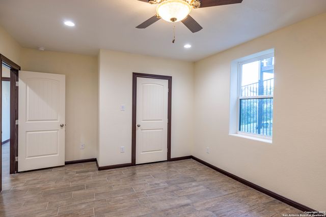 86 Hannah Ln, Boerne, TX 78006