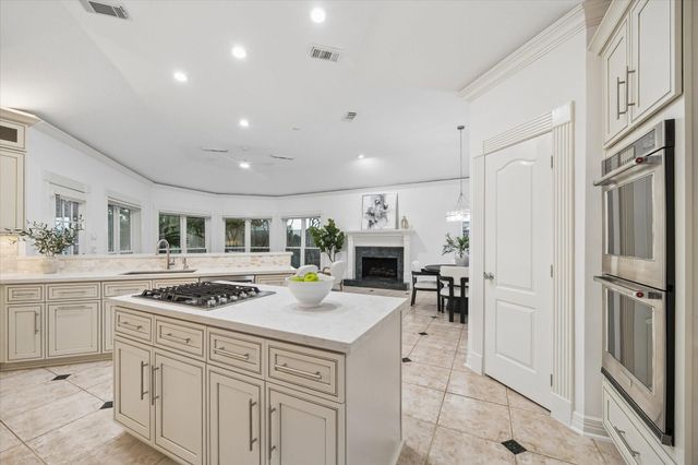 5682 Grand Floral Boulevard, Houston, TX 77041