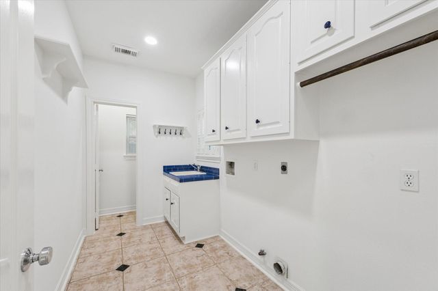5682 Grand Floral Boulevard, Houston, TX 77041
