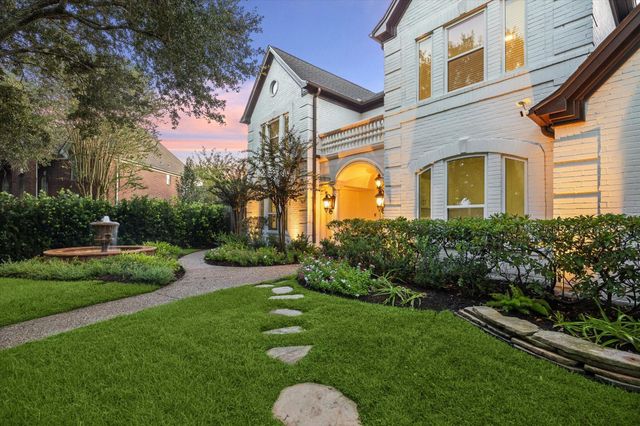 5682 Grand Floral Boulevard, Houston, TX 77041