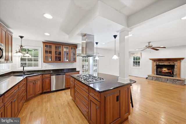 6004 TELEGRAPH RD, Alexandria, VA 22310